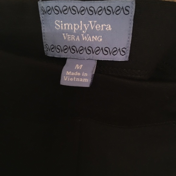 Simply Vera - Picture 4 of 4